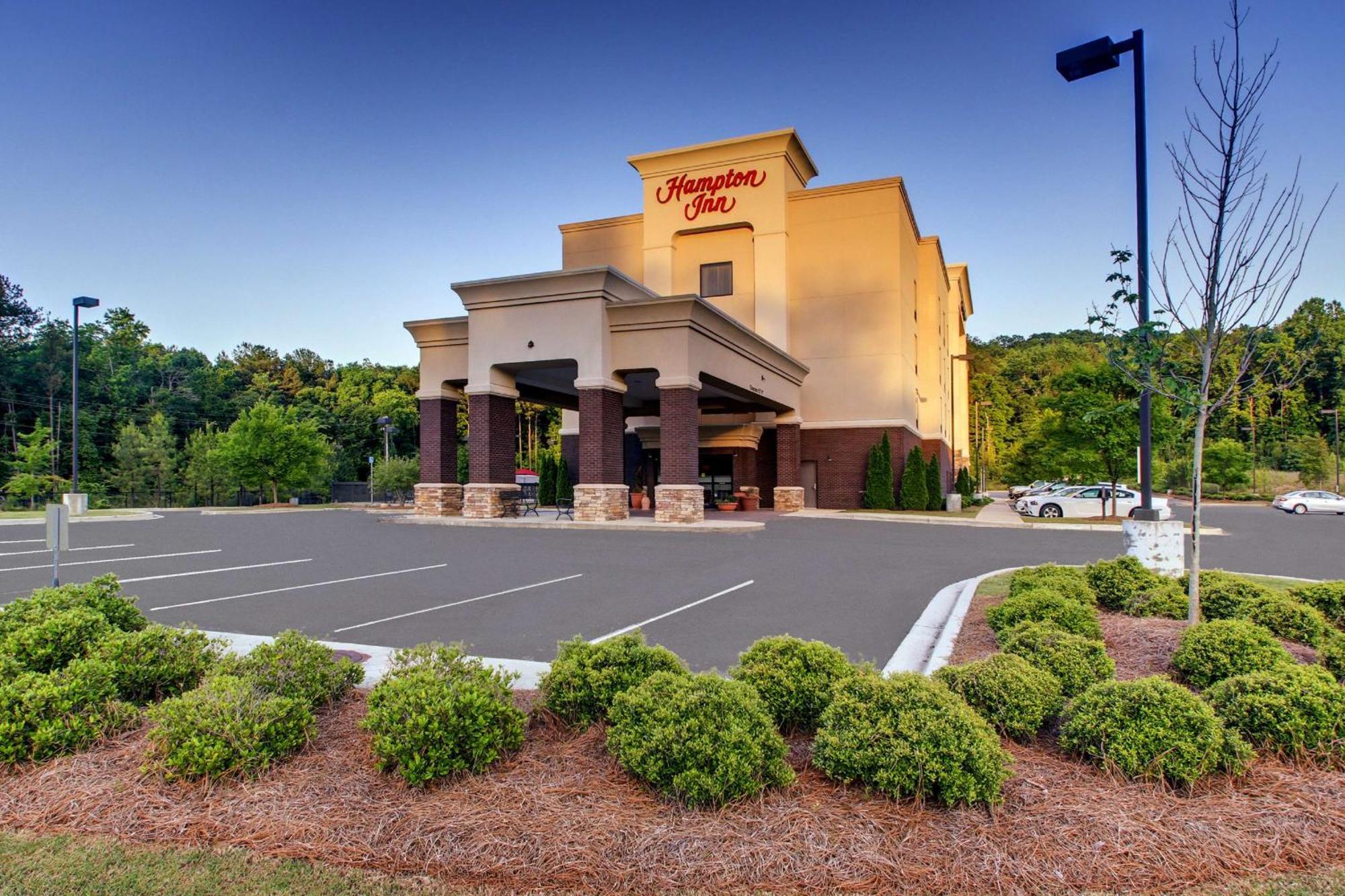 Hampton Inn Birmingham/Leeds Exterior photo